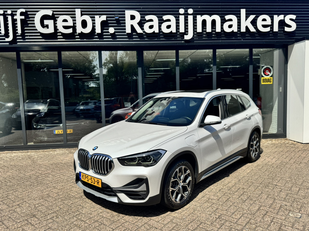 BMW X1 xDrive25e High Executive X-Line Panoramadak Trekhaak LED 90%SOH