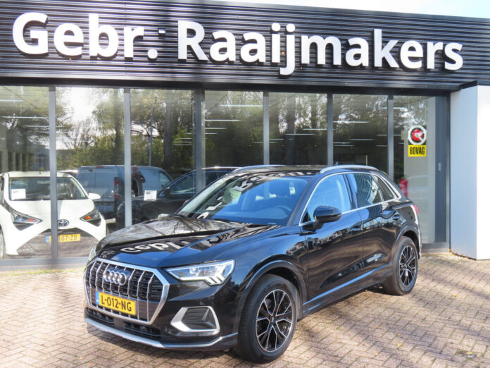 Audi Q3 35 TFSI 150pk Business Edition Automaat ACC Navi Trekhaak